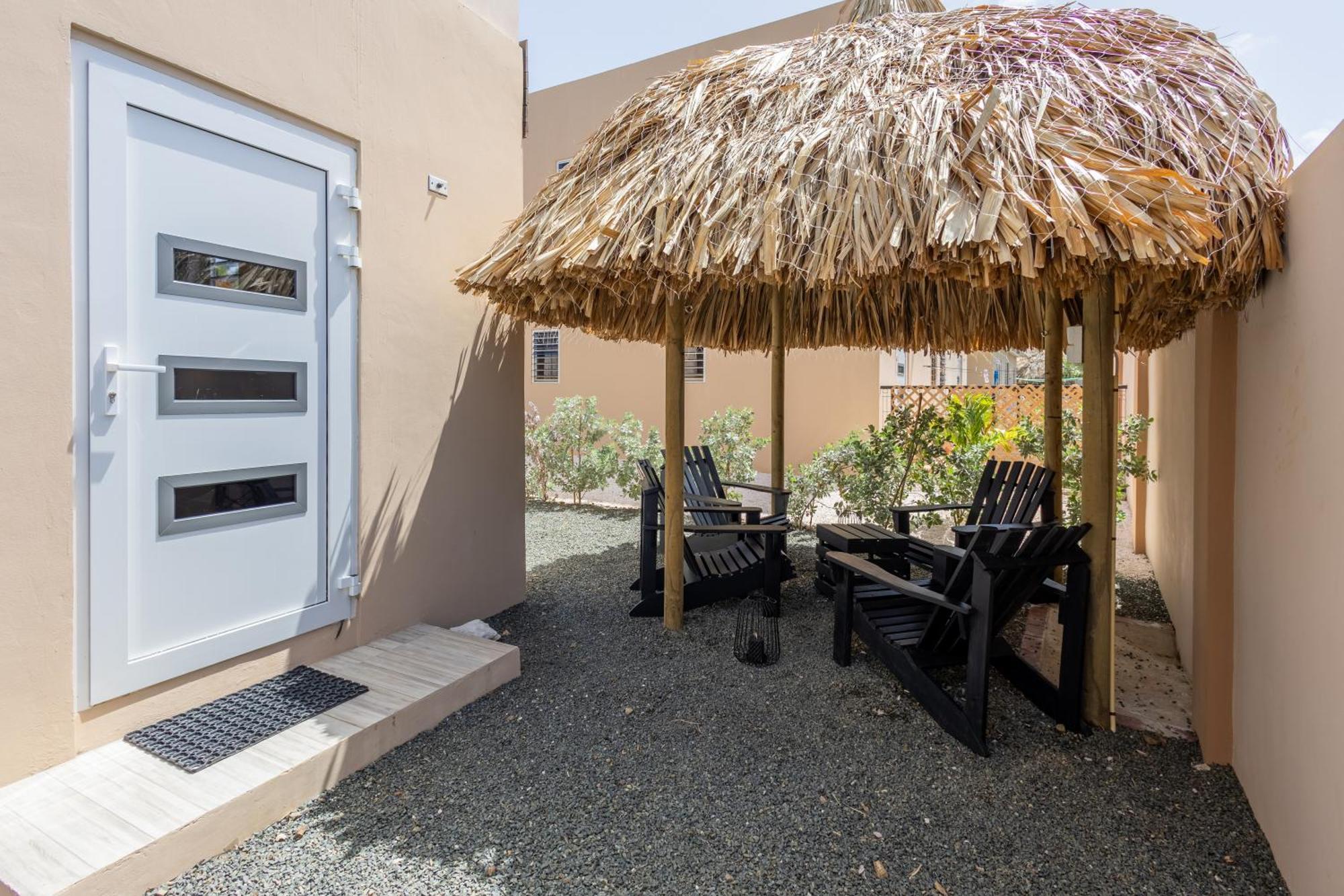 Av Curacao - Centrally Located Spacious Apartment Willemstad Exterior foto