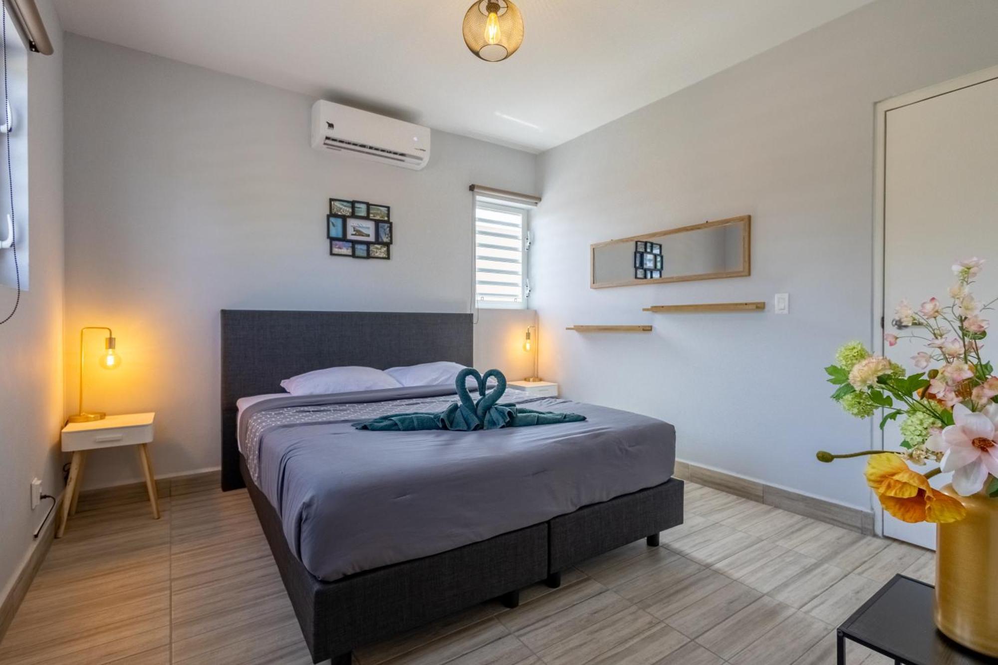 Av Curacao - Centrally Located Spacious Apartment Willemstad Exterior foto